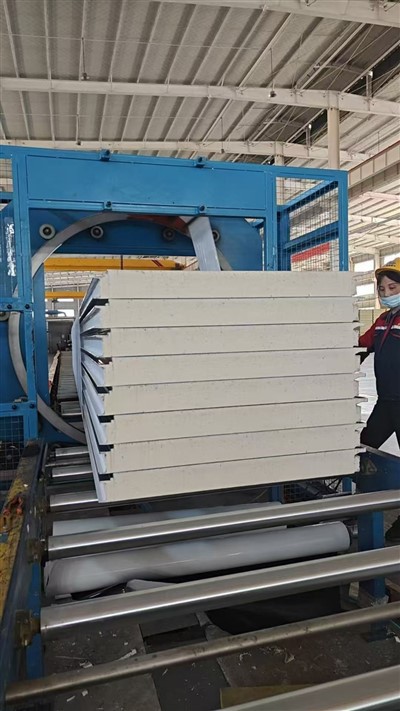 Panèl Sandwich: Revolusyone konstriksyon modèn ak efikasite ak versatile.